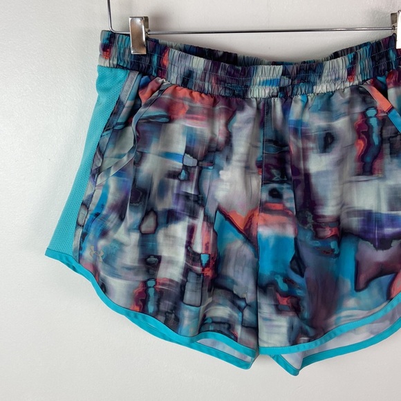 ✨3/$25✨ Under Armour Loose Fit Athletic Shorts - L - Picture 2 of 7